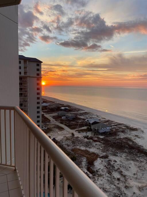 Beach Club B1703 ~ Beachfront 17Th Floor ~ Phenomenal Beach/Gulf View! غولف شورز المظهر الخارجي الصورة